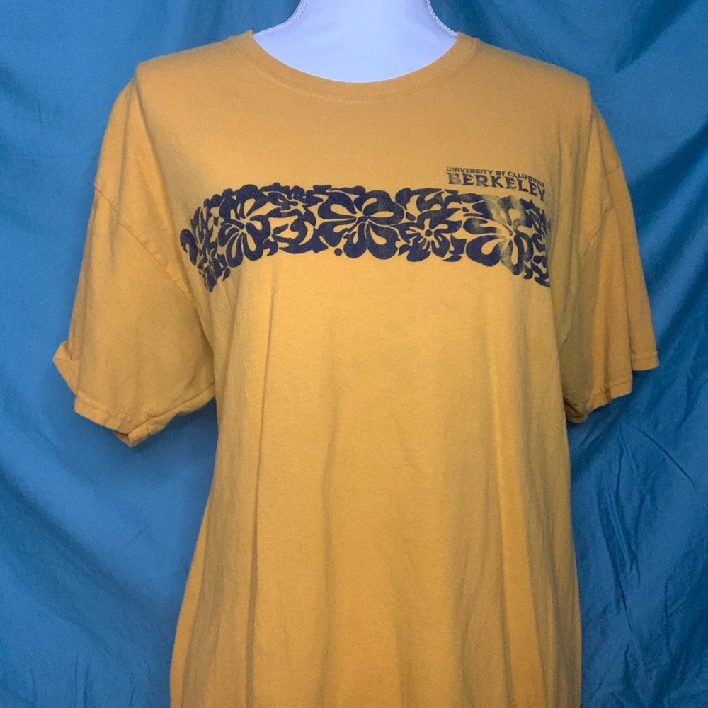 UC Berkeley T-shirt